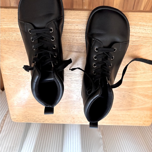 TipsieToes Barefoot leather boots. - Picture 4 of 4